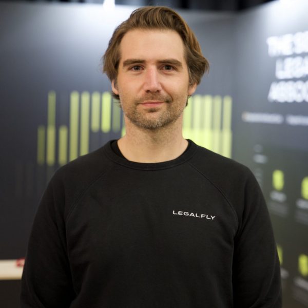 LEGALFLY_Gilles Debrock